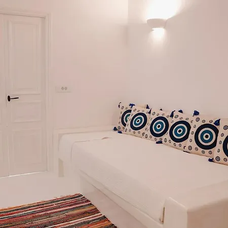 Christos Santorini-emporio Dublex