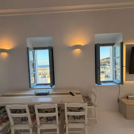 Christos Santorini-emporio Dublex * Emporio (Santorini)